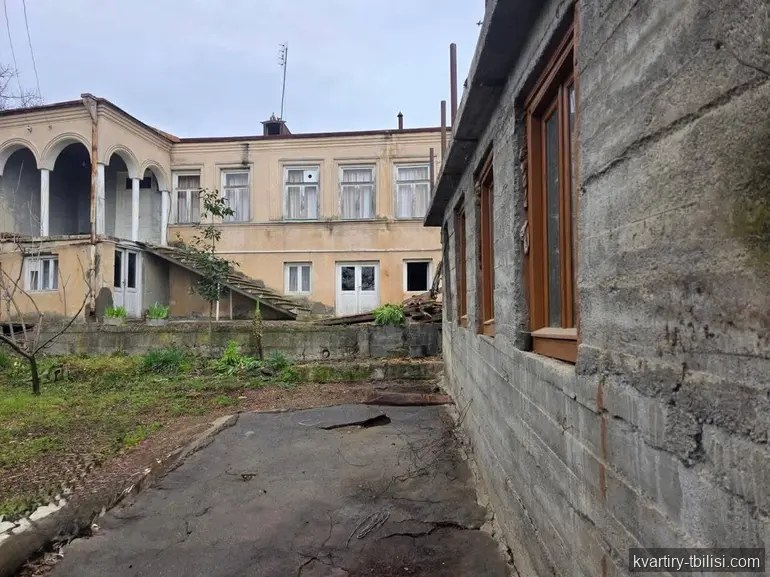 11-bedroom House for sale in Chugureti, Tbilisi, 250 sqm — 50 000 USD | Tbilisi Homes