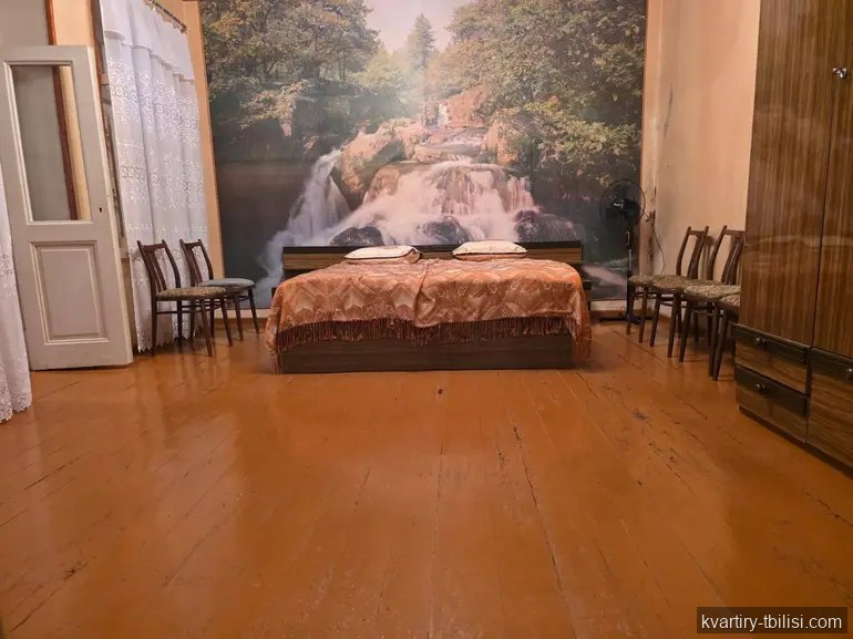 11-bedroom House for sale in Chugureti, Tbilisi, 250 sqm — 50 000 USD | Tbilisi Homes