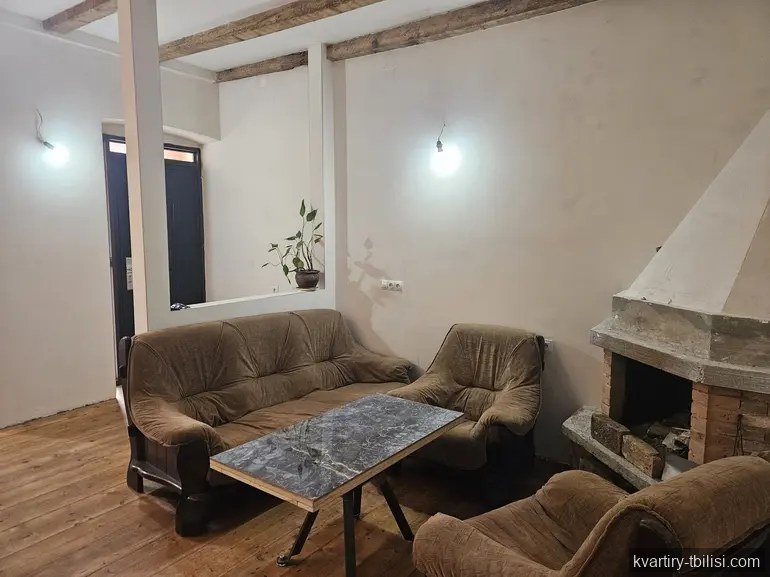 იყიდება 3 ოთახიანი სახლი ჩუღურეთში, 80.6 მ² — 98 000 USD | Tbilisi Homes