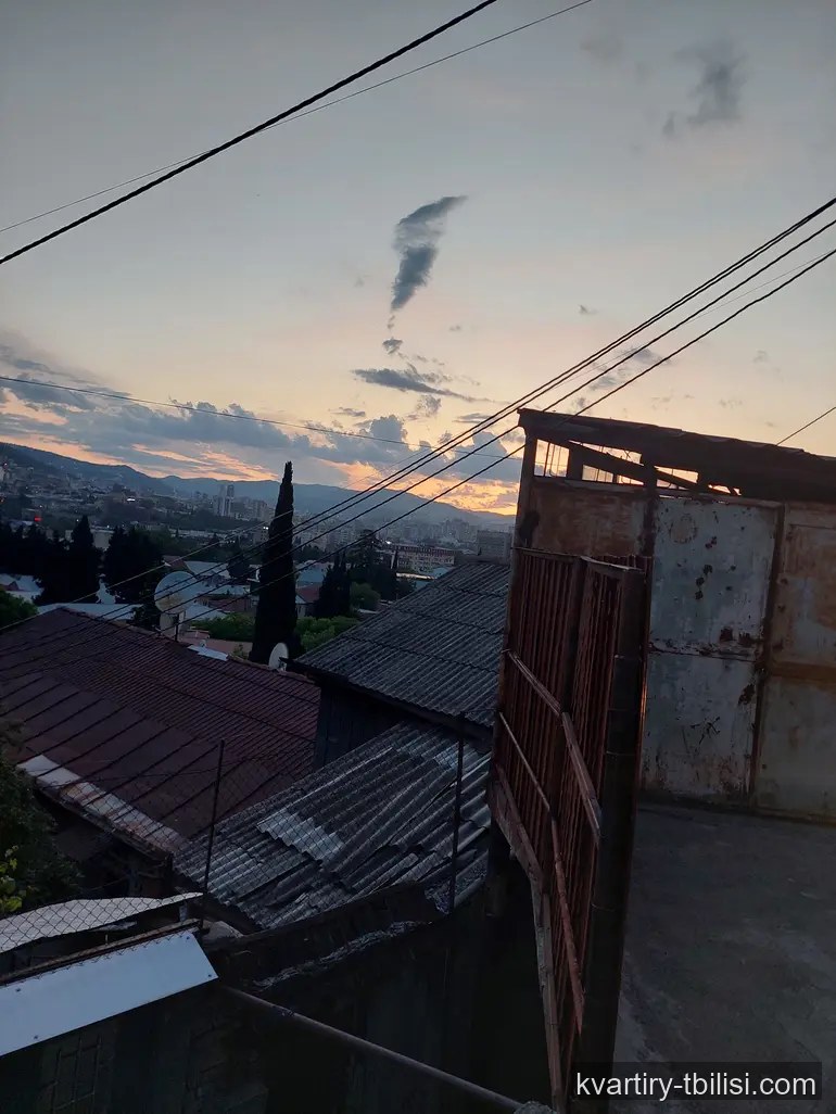8-bedroom House for sale in Chugureti, Tbilisi, 330.5 sqm — 250 000 USD | Tbilisi Homes