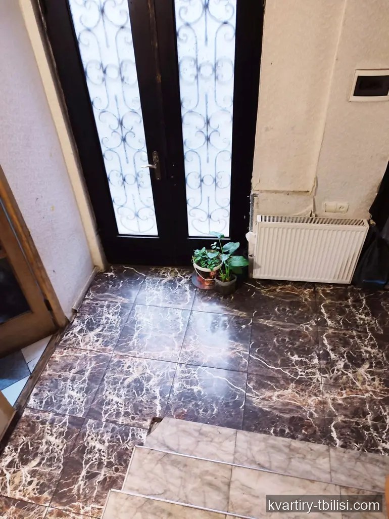 9-bedroom House for sale in Chugureti, Tbilisi, 220 sqm — 250 000 USD | Tbilisi Homes