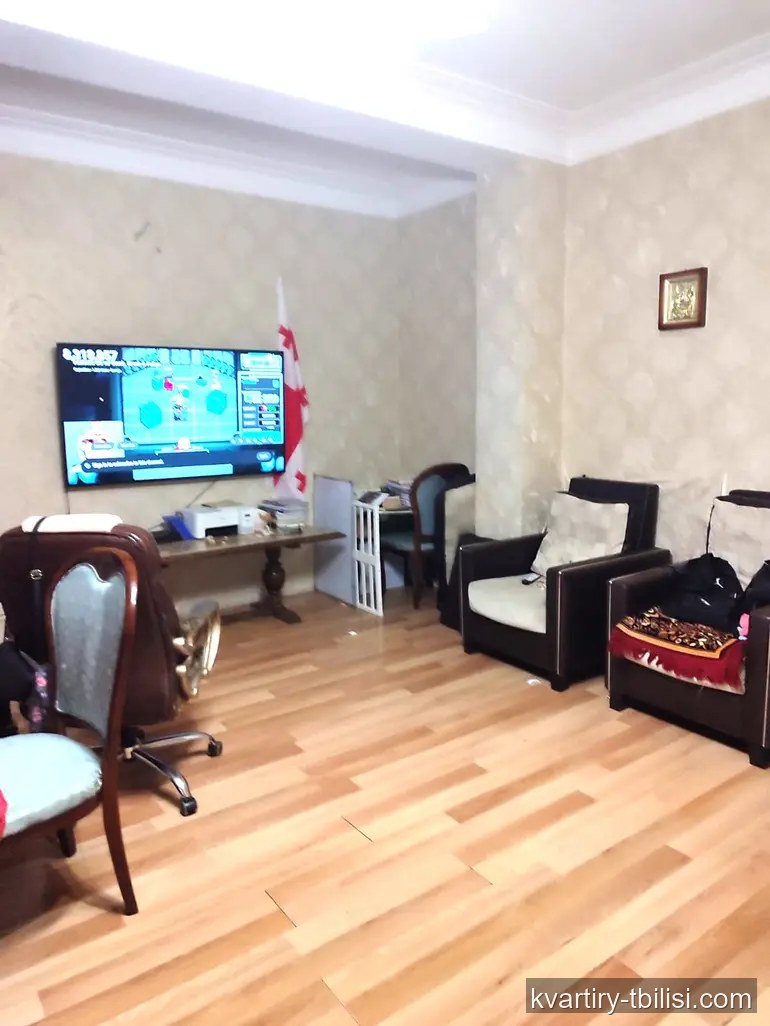 9-bedroom House for sale in Chugureti, Tbilisi, 220 sqm — 250 000 USD | Tbilisi Homes