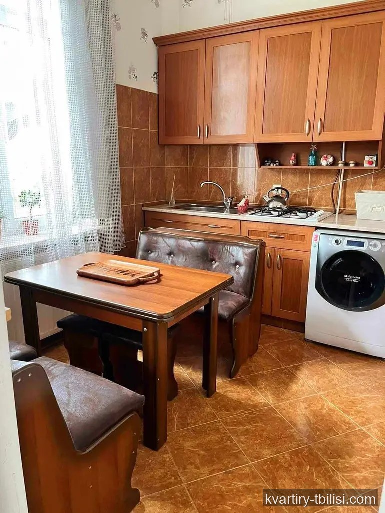 9-bedroom House for sale in Chugureti, Tbilisi, 151 sqm — 167 000 USD | Tbilisi Homes
