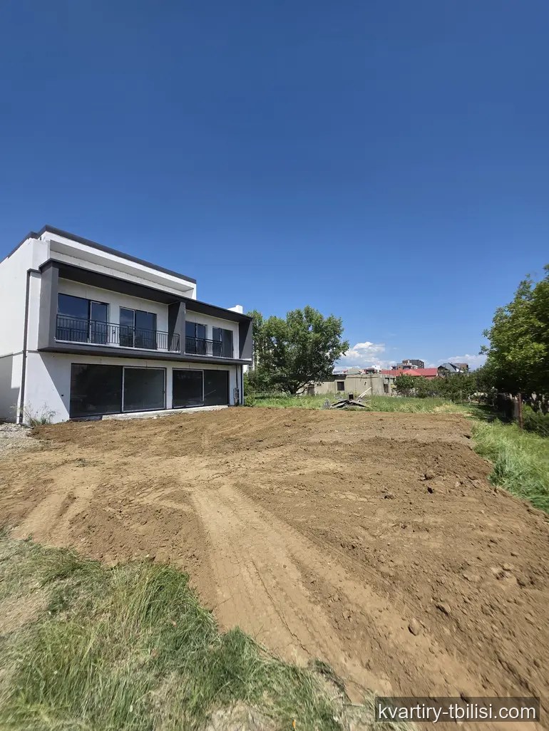 იყიდება 11 ოთახიანი სახლი დიდ დიღომში, 530 მ² — 415 000 USD | Tbilisi Homes