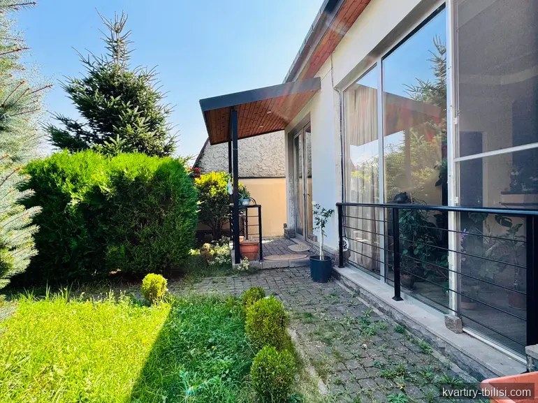 იყიდება 4 ოთახიანი სახლი დიდ დიღომში, 400 მ² — 280 000 USD | Tbilisi Homes
