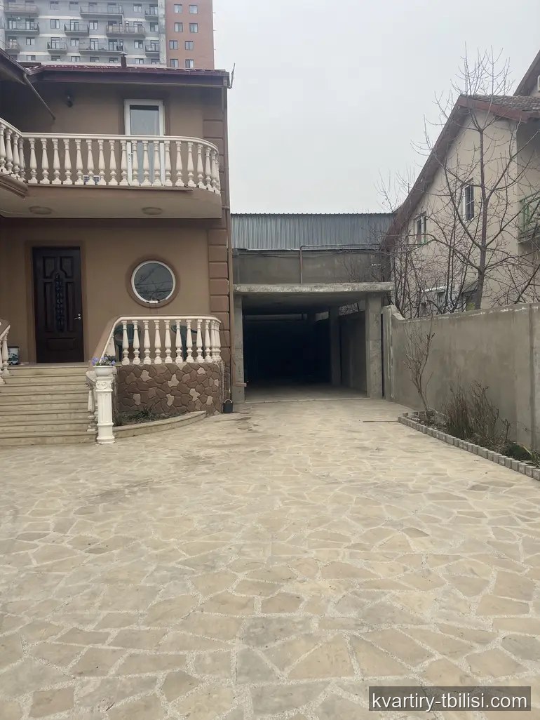 8-bedroom House for sale in Didi Digomi, Tbilisi, 340 sqm — 600 000 USD | Tbilisi Homes