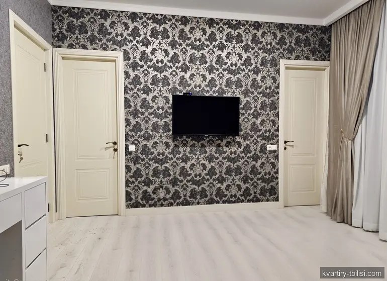 იყიდება 5 ოთახიანი სახლი დიღომი 1-9-ში, 500 მ² — 395 000 USD | Tbilisi Homes