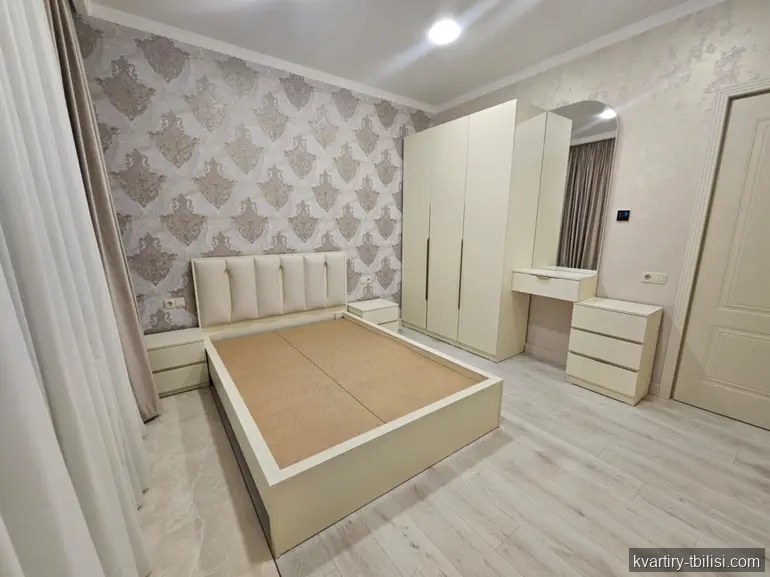 იყიდება 5 ოთახიანი სახლი დიღომი 1-9-ში, 500 მ² — 395 000 USD | Tbilisi Homes