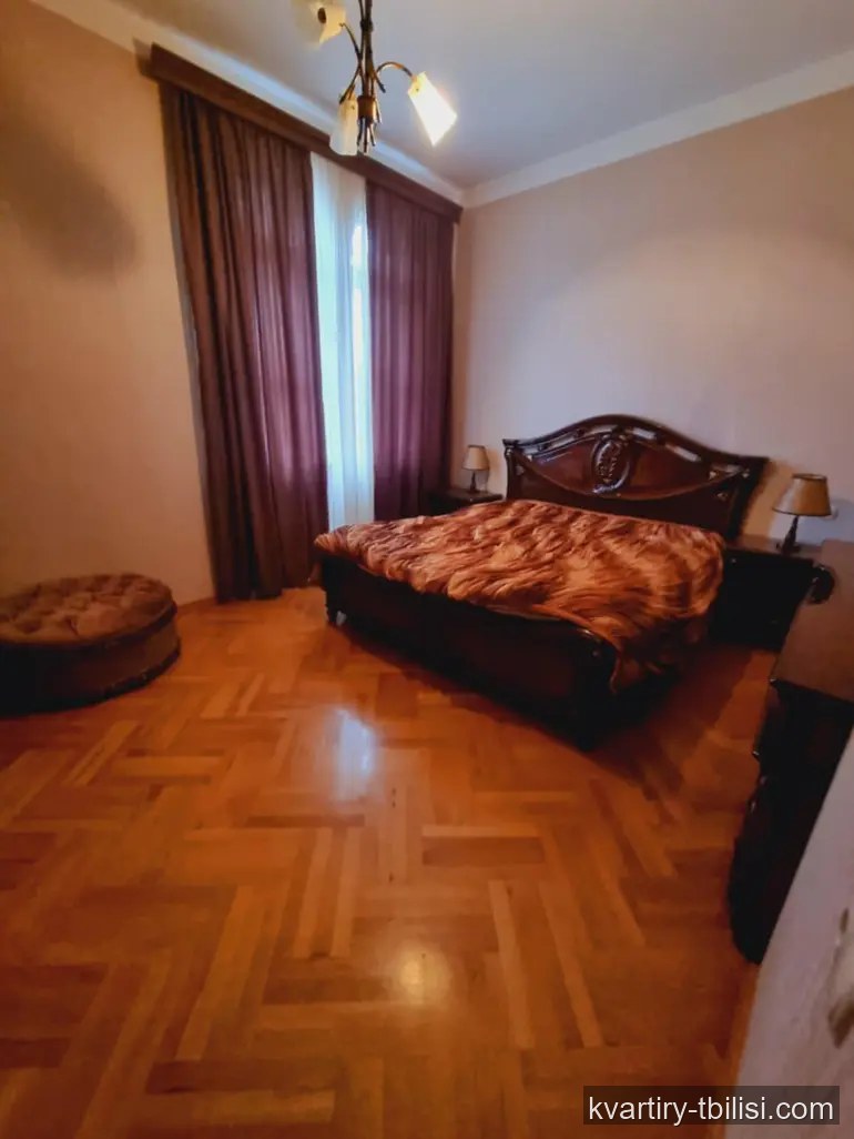 8-bedroom House for sale in Digomi 1-9, Tbilisi, 360 sqm — 1 300 000 USD | Tbilisi Homes
