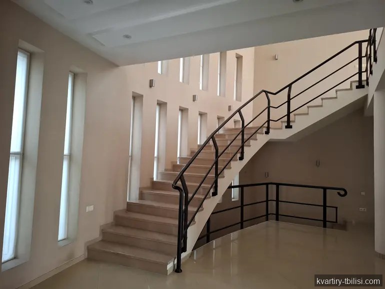 11-комнатный дом в Дигомском массиве — 1 500 000 USD | Tbilisi Homes