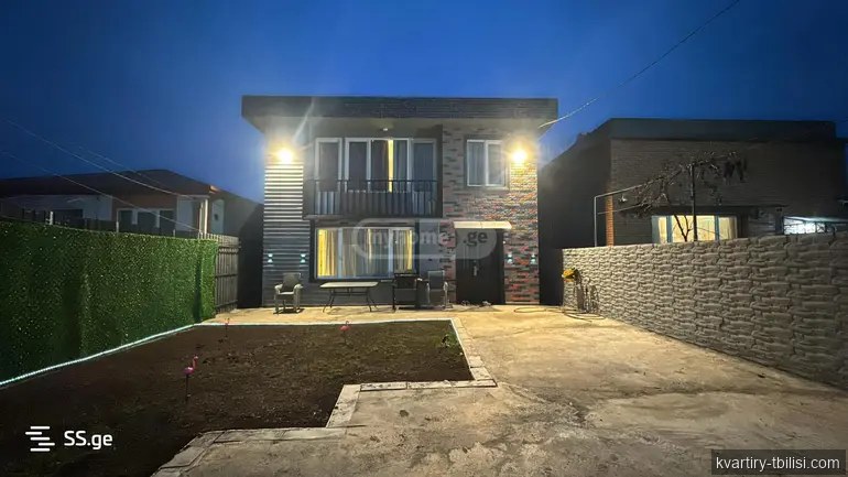 8-bedroom House for sale in Ponichala, Tbilisi, 240 sqm — 180 000 USD | Tbilisi Homes