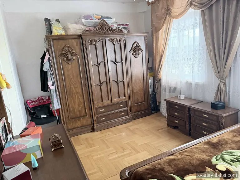 იყიდება 8 ოთახიანი სახლი გლდანში, 772 მ² — 250 000 USD | Tbilisi Homes