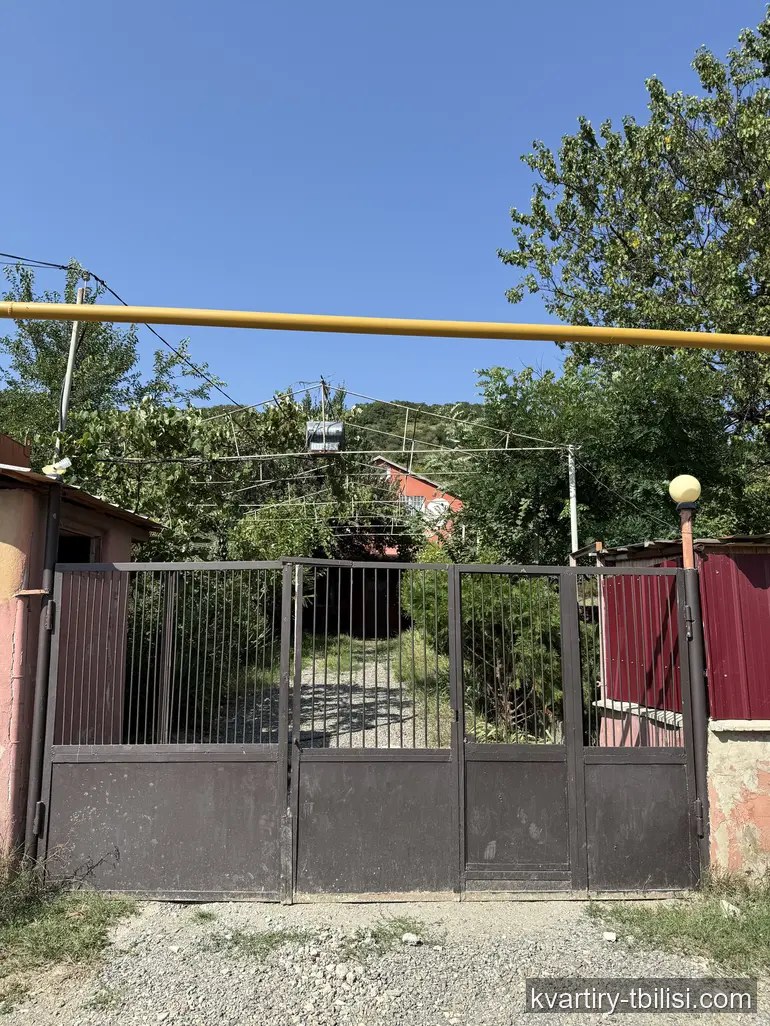 იყიდება 8 ოთახიანი სახლი გლდანში, 140 მ² — 130 000 USD | Tbilisi Homes
