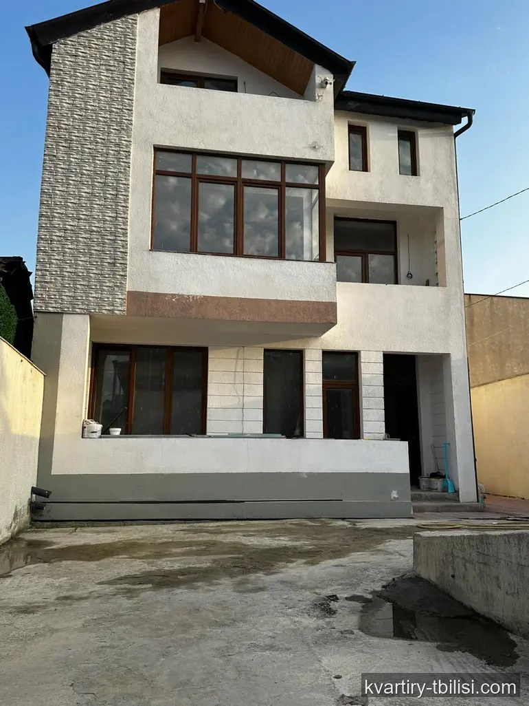 11-комнатный дом в Исани — 820 000 USD | Tbilisi Homes