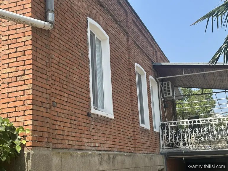 11-комнатный дом в Исани — 330 000 USD | Tbilisi Homes