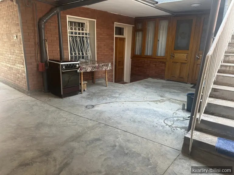 11-комнатный дом в Исани — 330 000 USD | Tbilisi Homes