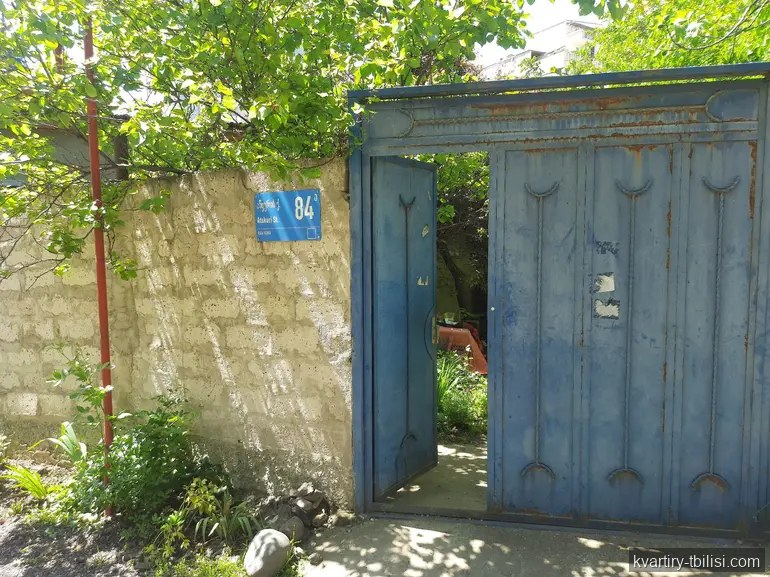 4-bedroom House for sale in Isani, Tbilisi, 100 sqm — 190 000 USD | Tbilisi Homes