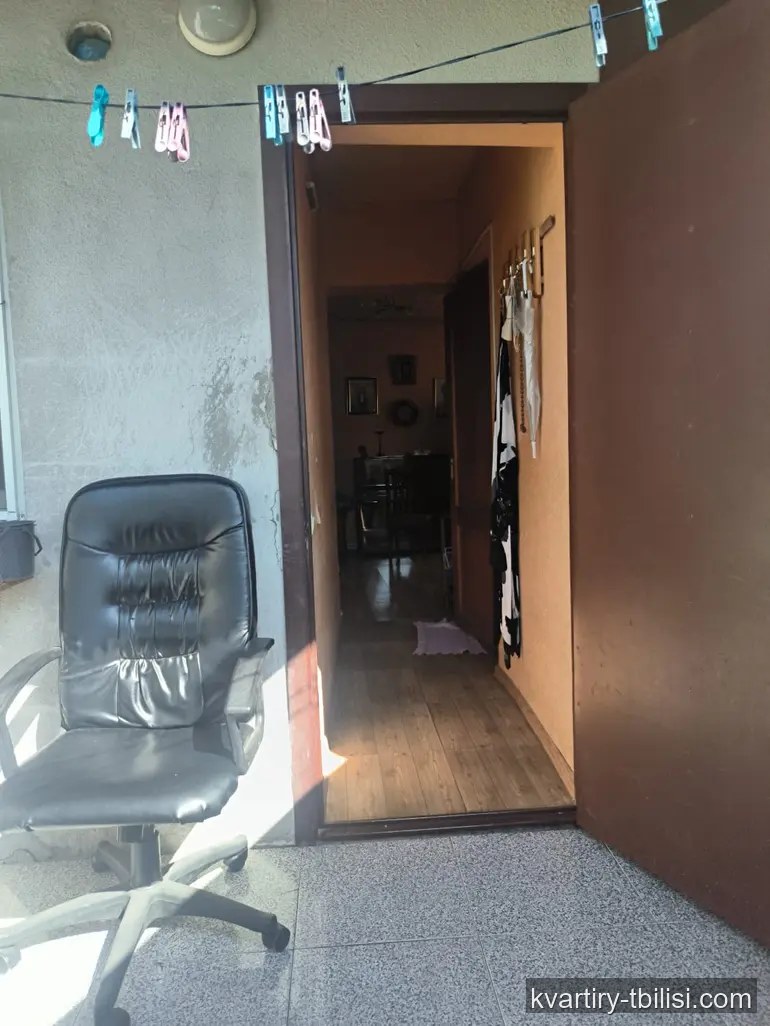 იყიდება 5 ოთახიანი სახლი ისანში, 130 მ² — 100 000 USD | Tbilisi Homes