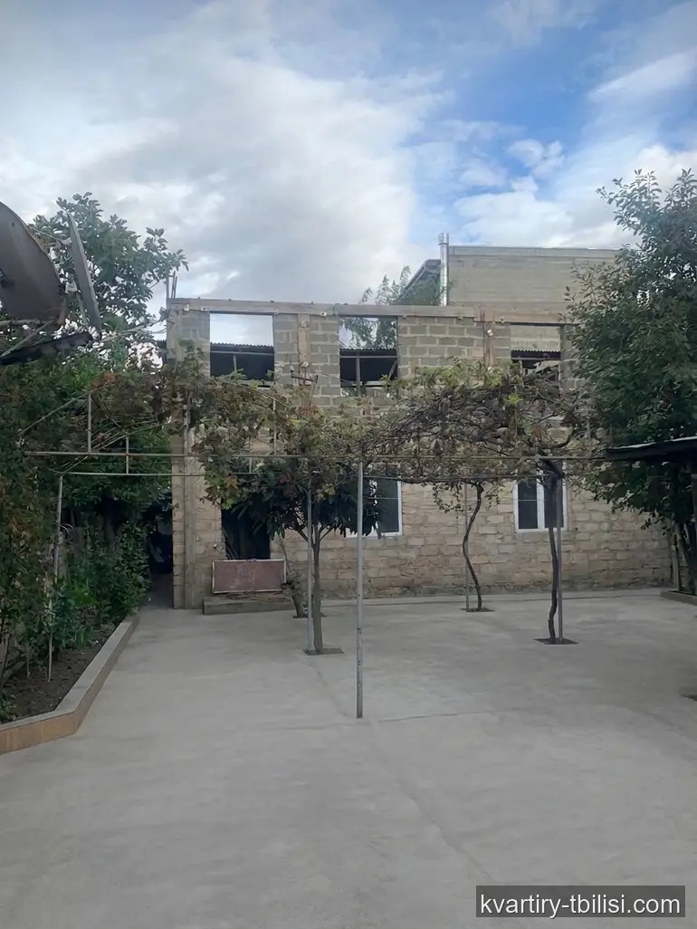 8-bedroom House for sale in Isani, Tbilisi, 226 sqm — 158 000 USD | Tbilisi Homes