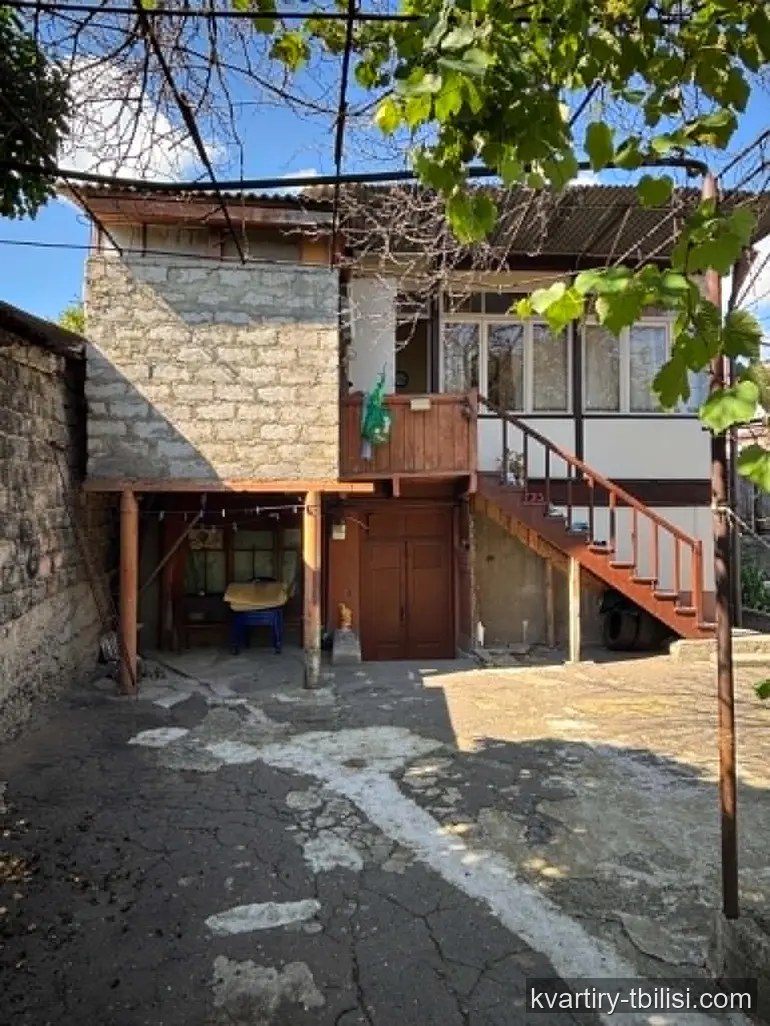 9-комнатный дом в Исани — 170 000 USD | Tbilisi Homes
