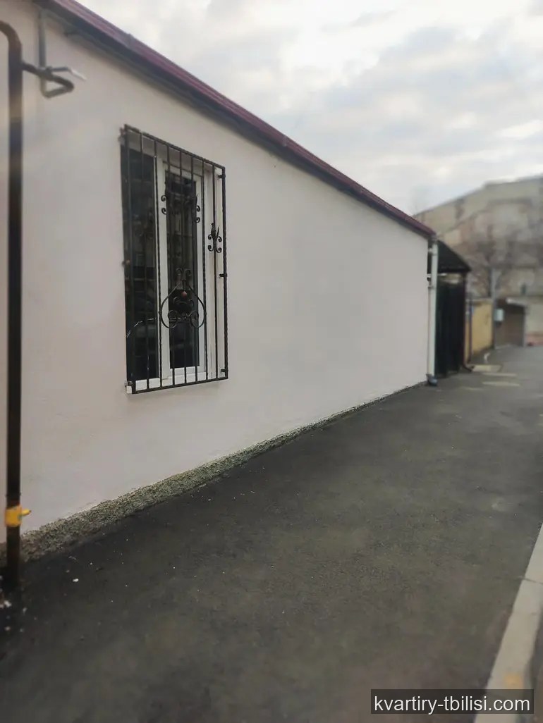 9-bedroom House for sale in Isani, Tbilisi, 170 sqm — 250 000 USD | Tbilisi Homes