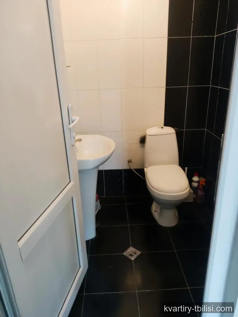 9-bedroom House for sale in Isani, Tbilisi, 170 sqm — 250 000 USD | Tbilisi Homes
