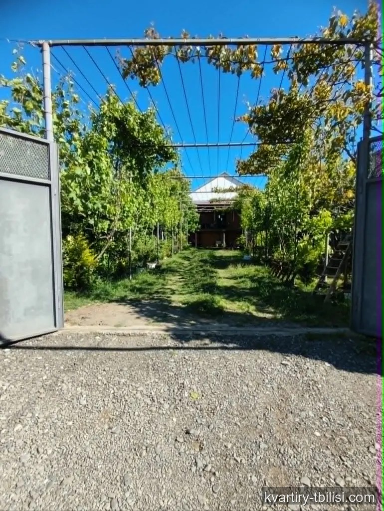 5-bedroom apartment