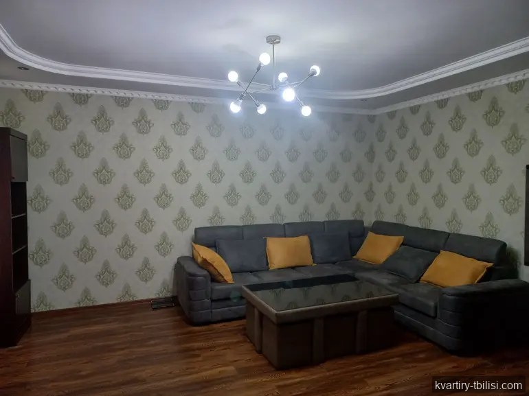 იყიდება 9 ოთახიანი სახლი ივერთუბანში, 225 მ² — 260 000 USD | Tbilisi Homes