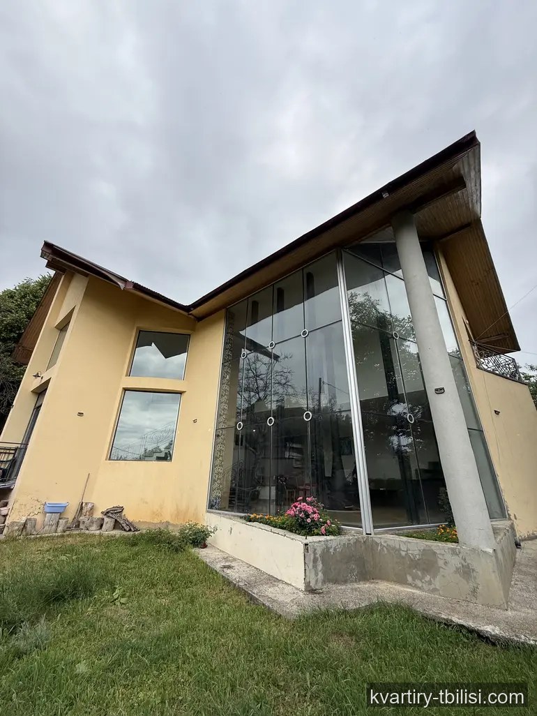 იყიდება 5 ოთახიანი სახლი კოჯორში, 250 მ² — 400 000 USD | Tbilisi Homes