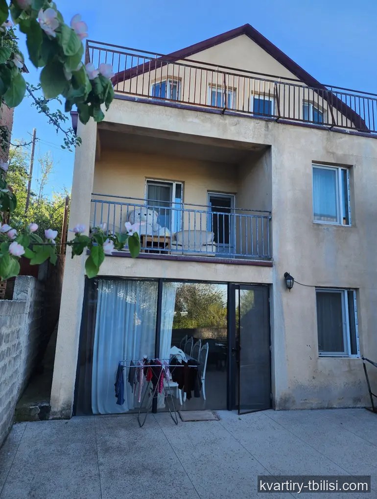 8-комнатный дом в Коджори — 300 000 USD | Tbilisi Homes
