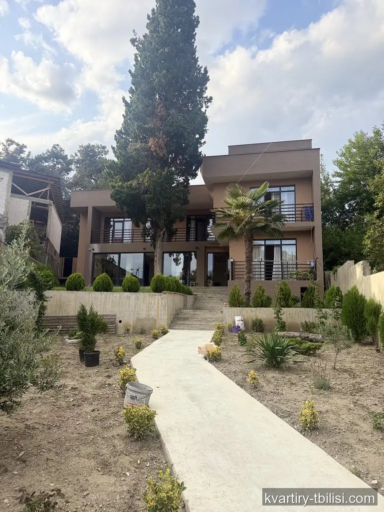 11-комнатный дом в Кукиа — 450 000 USD | Tbilisi Homes