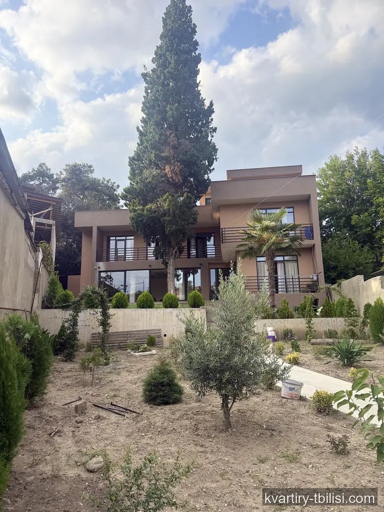 11-комнатный дом в Кукиа — 450 000 USD | Tbilisi Homes