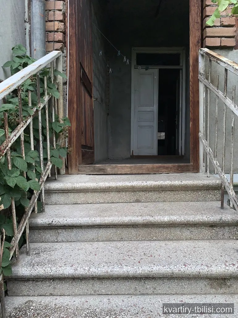 იყიდება 3 ოთახიანი სახლი კუკიაზე, 65 მ² — 45 000 USD | Tbilisi Homes