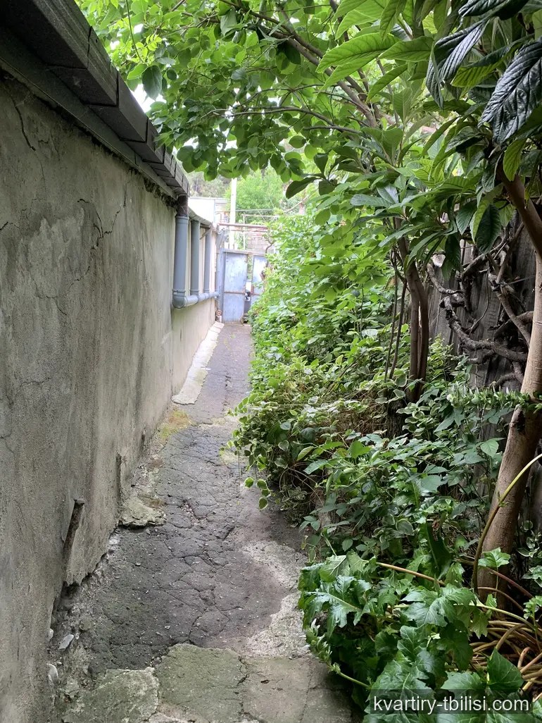 იყიდება 3 ოთახიანი სახლი კუკიაზე, 65 მ² — 45 000 USD | Tbilisi Homes