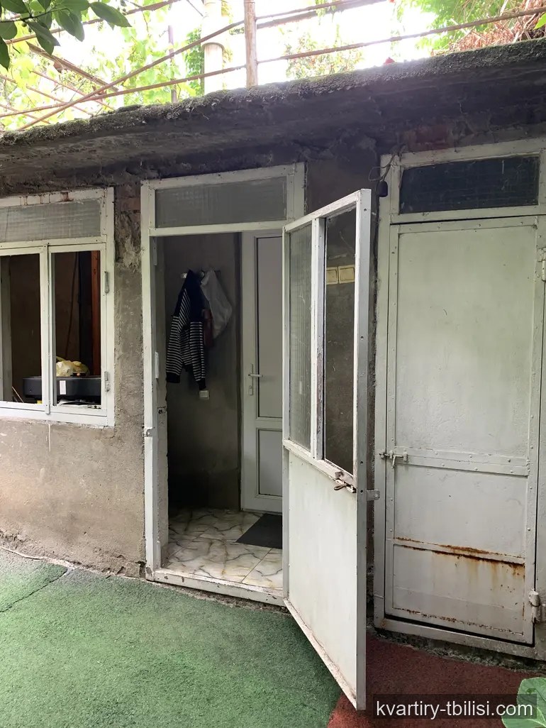 4-bedroom House for sale in Kukia, Tbilisi, 35 sqm — 35 000 USD | Tbilisi Homes