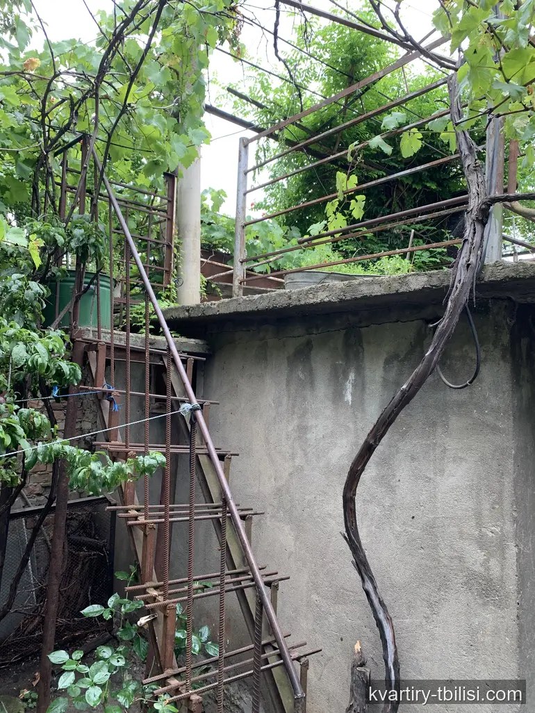 4-bedroom House for sale in Kukia, Tbilisi, 35 sqm — 35 000 USD | Tbilisi Homes