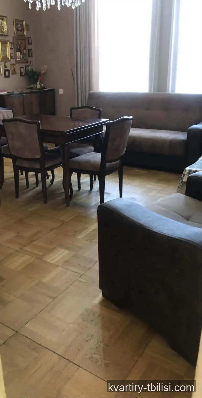 7-bedroom House for sale in Kukia, Tbilisi, 300 sqm — 180 000 USD | Tbilisi Homes