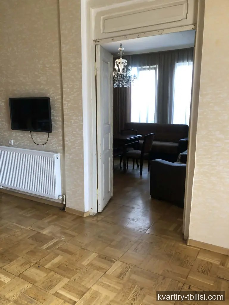7-bedroom House for sale in Kukia, Tbilisi, 300 sqm — 180 000 USD | Tbilisi Homes