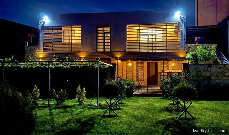 11-bedroom House for sale in Lisi, Tbilisi, 450 sqm — 850 000 USD | Tbilisi Homes