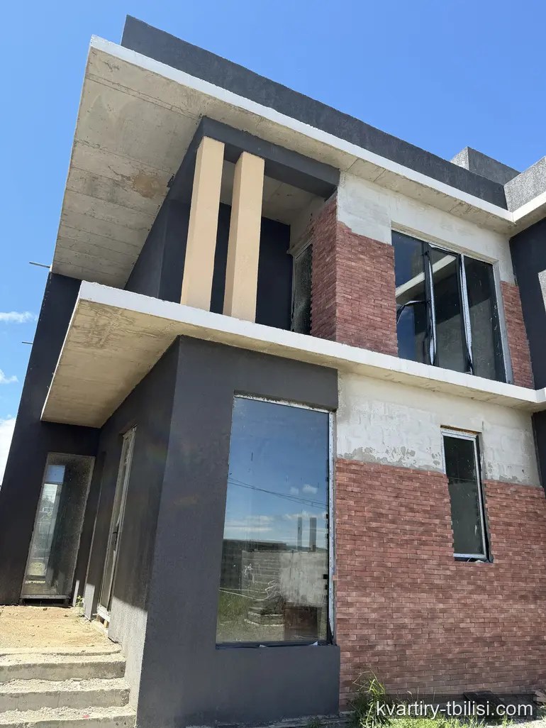 იყიდება 5 ოთახიანი სახლი ლისზე, 205 მ² — 270 000 USD | Tbilisi Homes