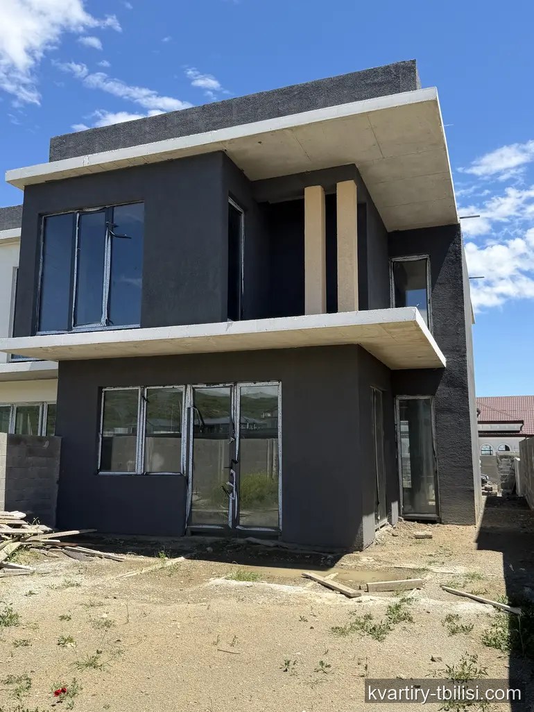 იყიდება 5 ოთახიანი სახლი ლისზე, 205 მ² — 270 000 USD | Tbilisi Homes
