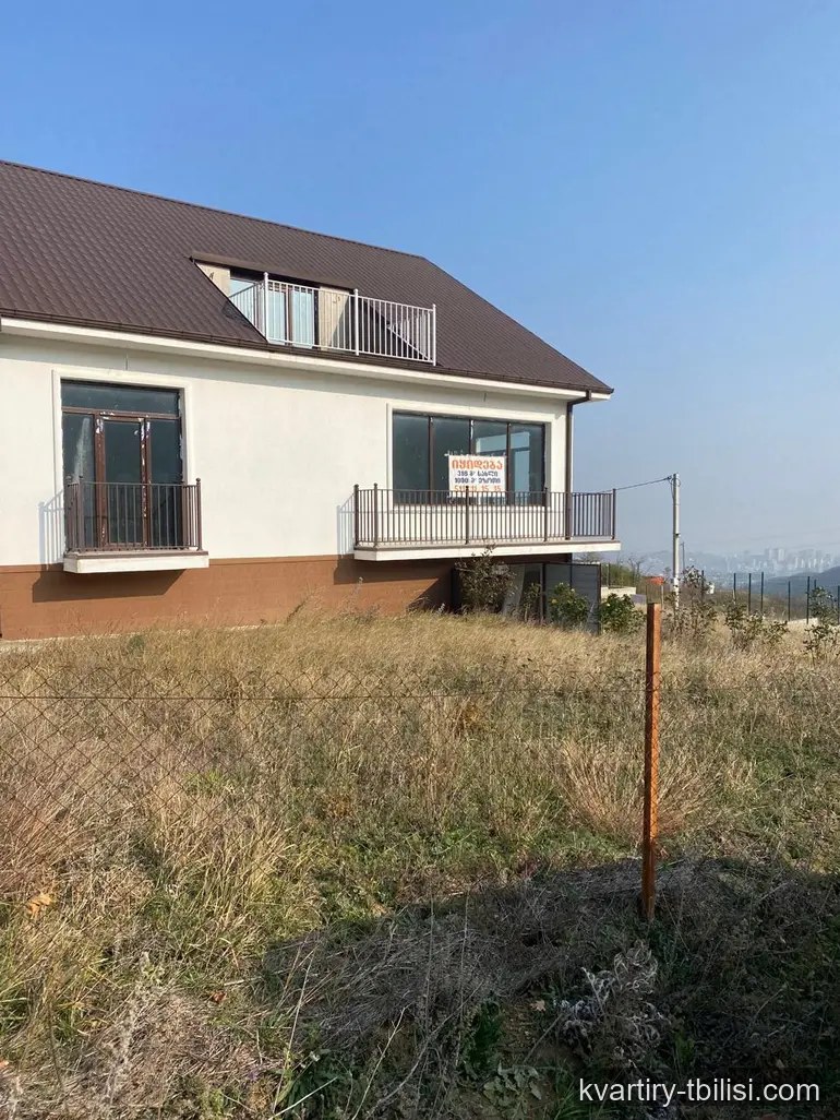 იყიდება 7 ოთახიანი სახლი ლისზე, 320 მ² — 250 000 USD | Tbilisi Homes