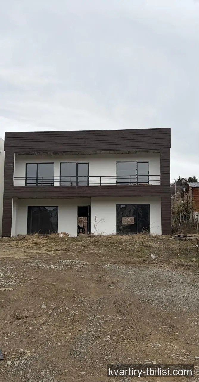 7-bedroom apartment