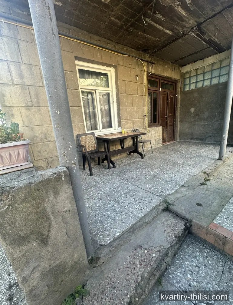 იყიდება 5 ოთახიანი სახლი ლოტკინზე, 261 მ² — 110 000 USD | Tbilisi Homes