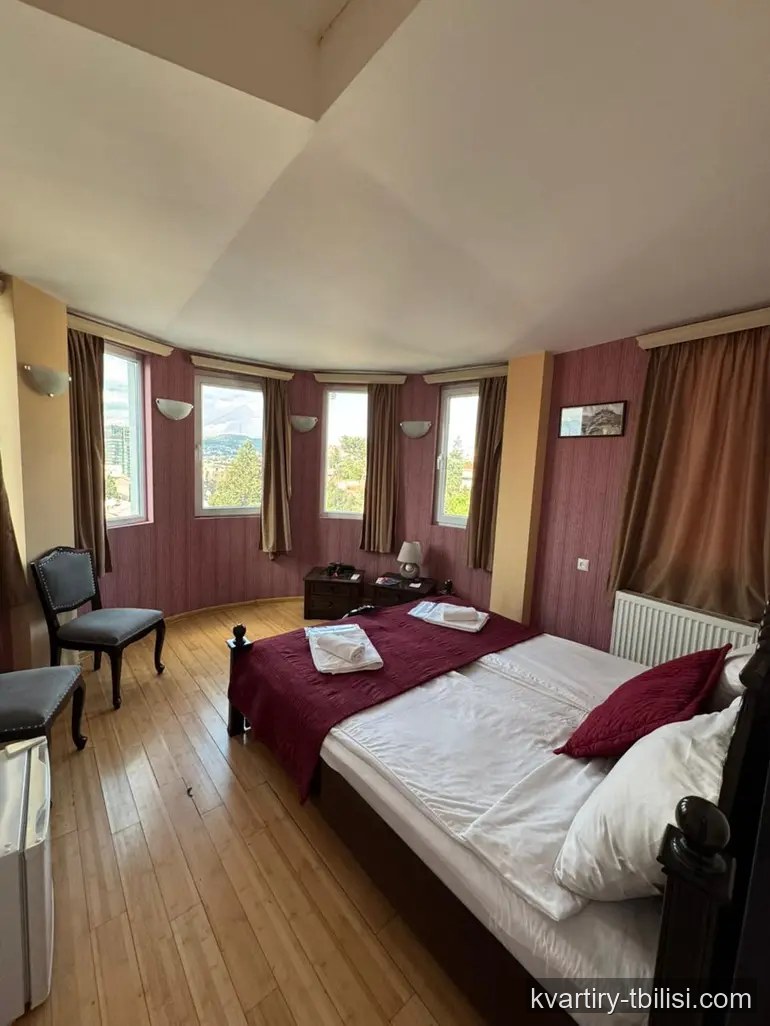 11-комнатный дом на Мтацминде — 785 000 USD | Tbilisi Homes