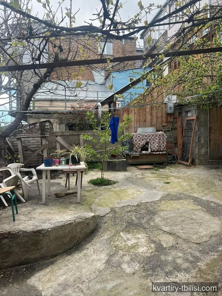 იყიდება 5 ოთახიანი სახლი მთაწმინდაზე, 170 მ² — 285 000 USD | Tbilisi Homes