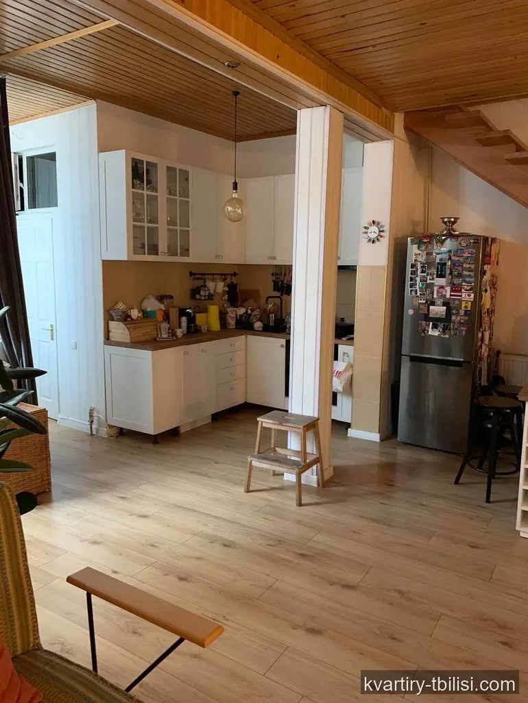 8-bedroom House for sale in Mtatsminda, Tbilisi, 182 sqm — 300 000 USD | Tbilisi Homes