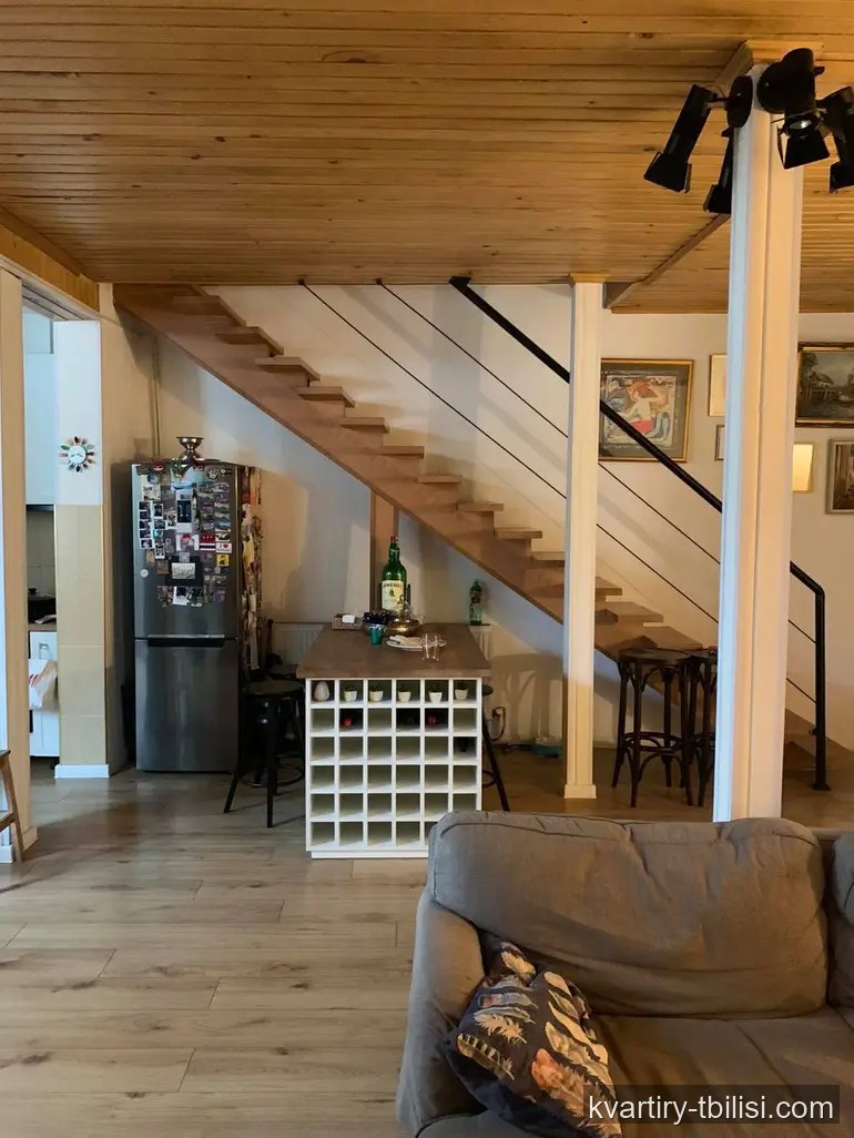 8-bedroom House for sale in Mtatsminda, Tbilisi, 182 sqm — 300 000 USD | Tbilisi Homes