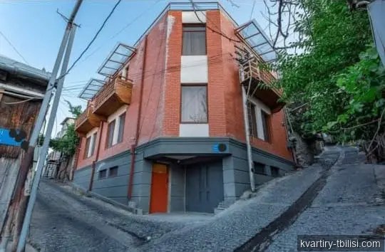 9-bedroom House for sale in Mtatsminda, Tbilisi, 300 sqm — 815 000 USD | Tbilisi Homes