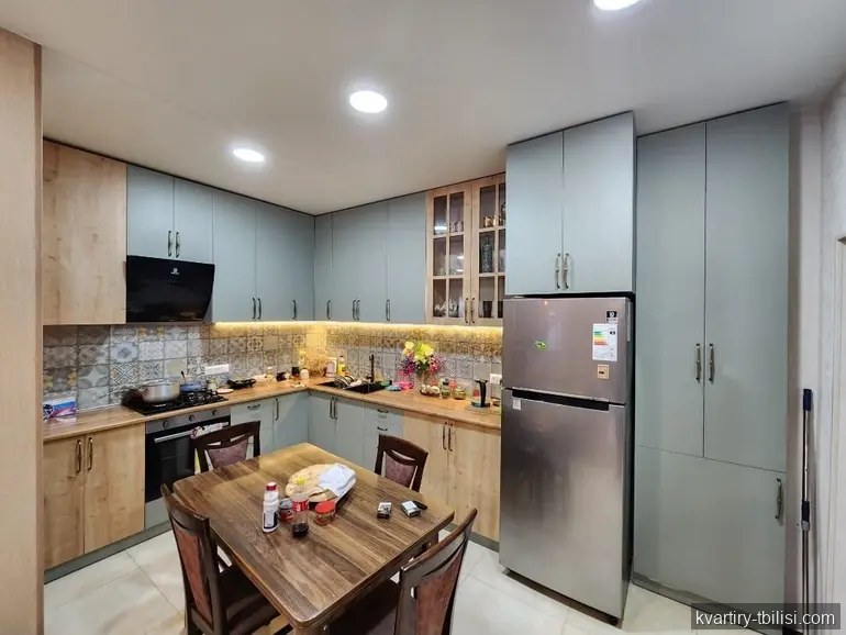 11-bedroom House for sale in Mukhiani, Tbilisi, 260 sqm — 220 000 USD | Tbilisi Homes